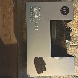 Deluxe Memory Foam Slipperss